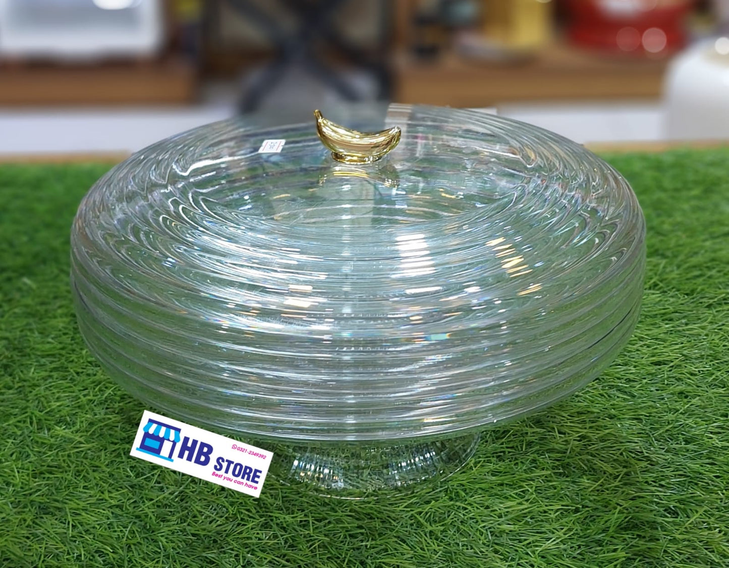 Banana Top Acrylic Serving Dome Stand
