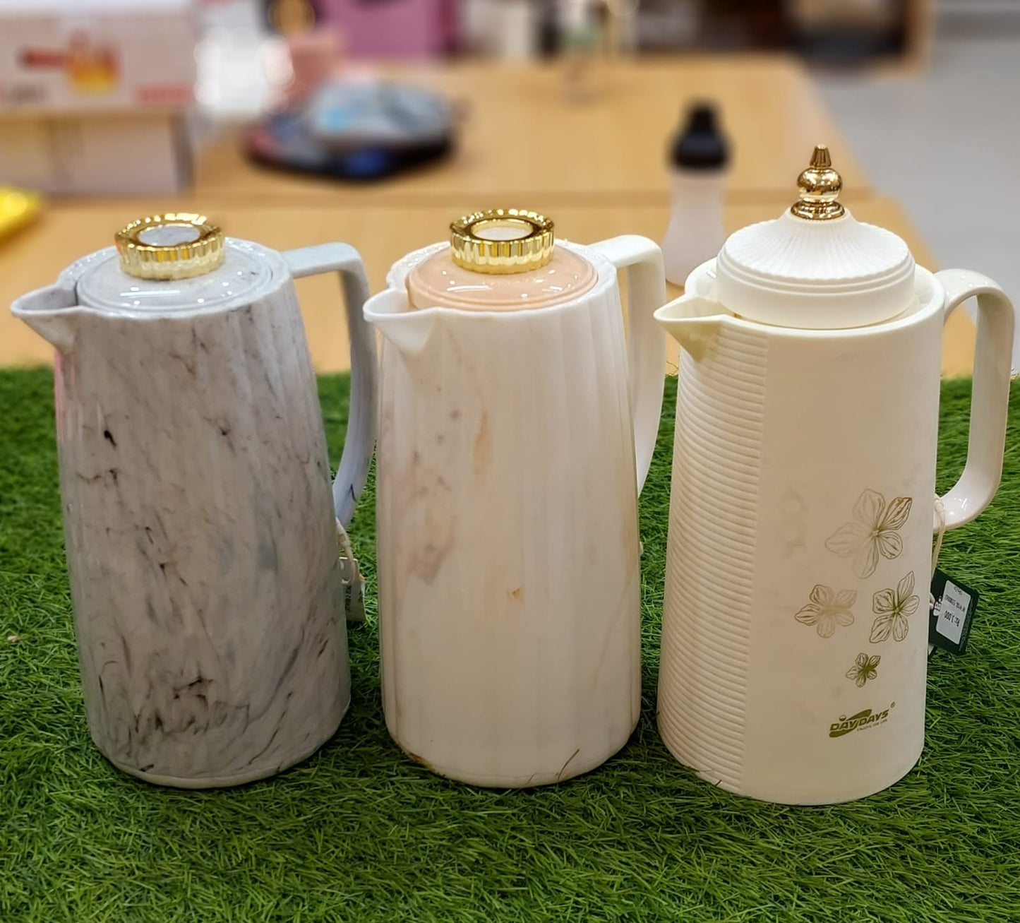 Marbled and Floral 1-Liter Insulated Thermal Flasks/Coffee Pots