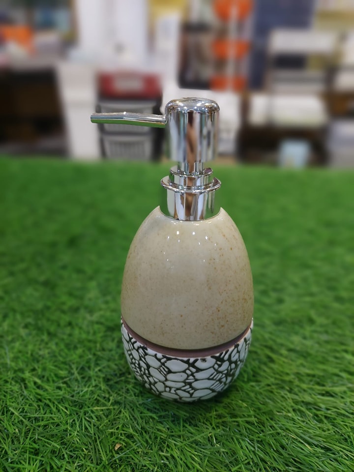 Ceramic Material Liquid Dispenser