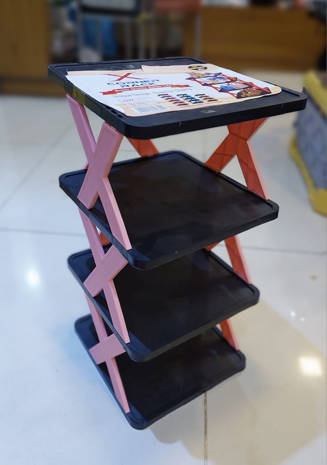 ZigZag Plastic Shoes Stand