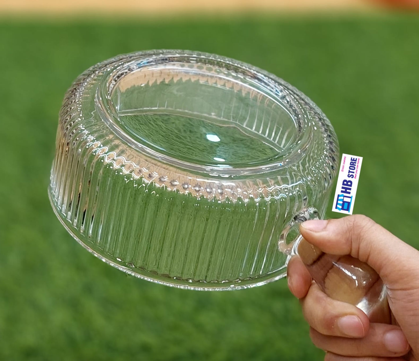 Ribbed Glass Serving Bowl with Ergonomic Handle