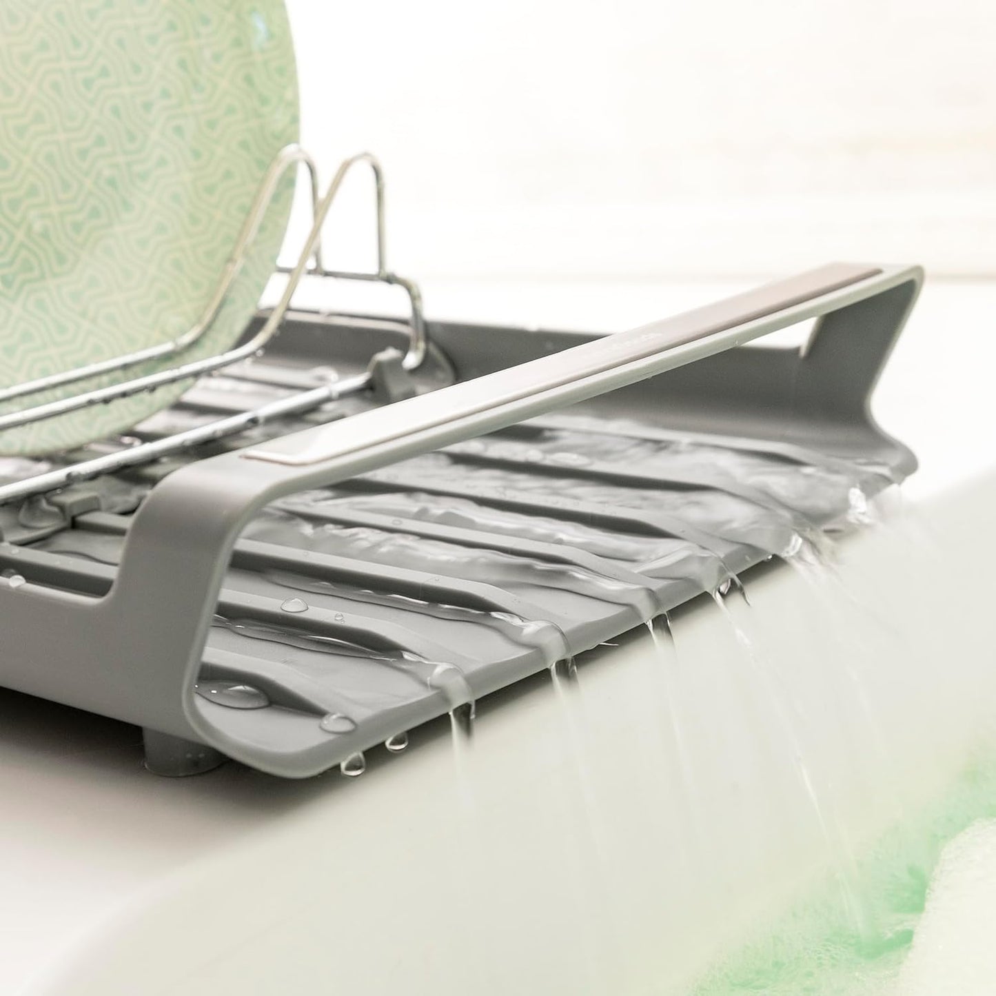 Kitchen Expendable Drainer
