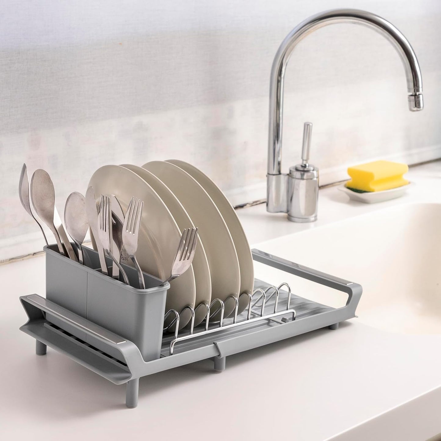 Kitchen Expendable Drainer