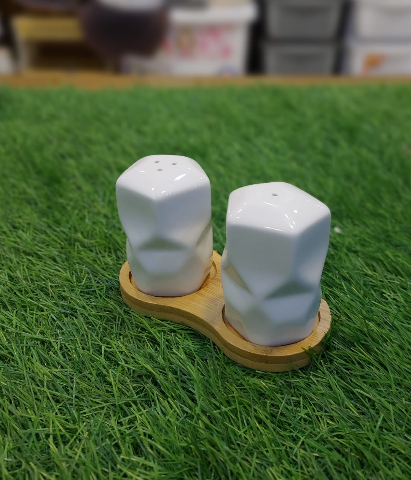 Ceramic Salt & Pepper Set With Wooden Base