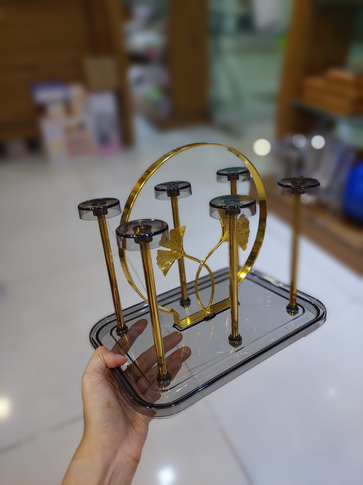 6 Hook Metal & Acrylic Glass Stand