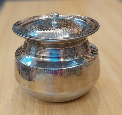 Heritage serving and cooking pot deg style