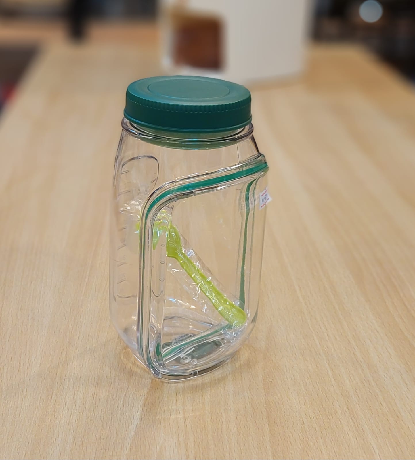 Side-Opening Salad Pod