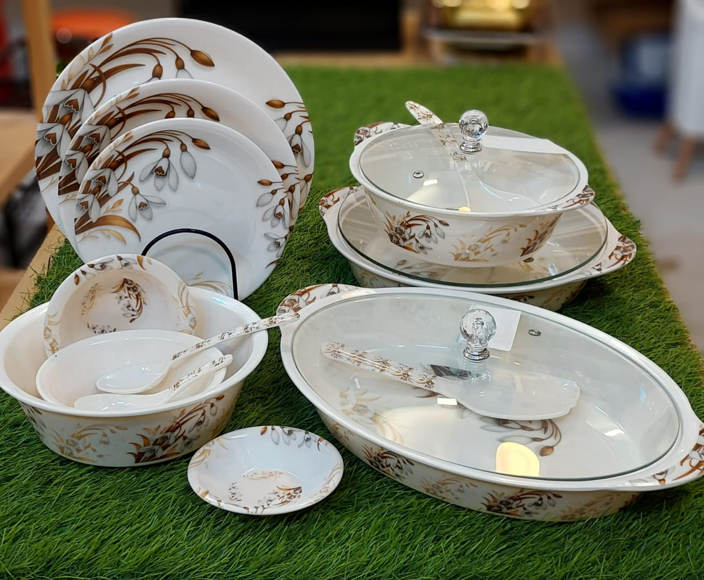 80pcsElegant melamine Dinner set