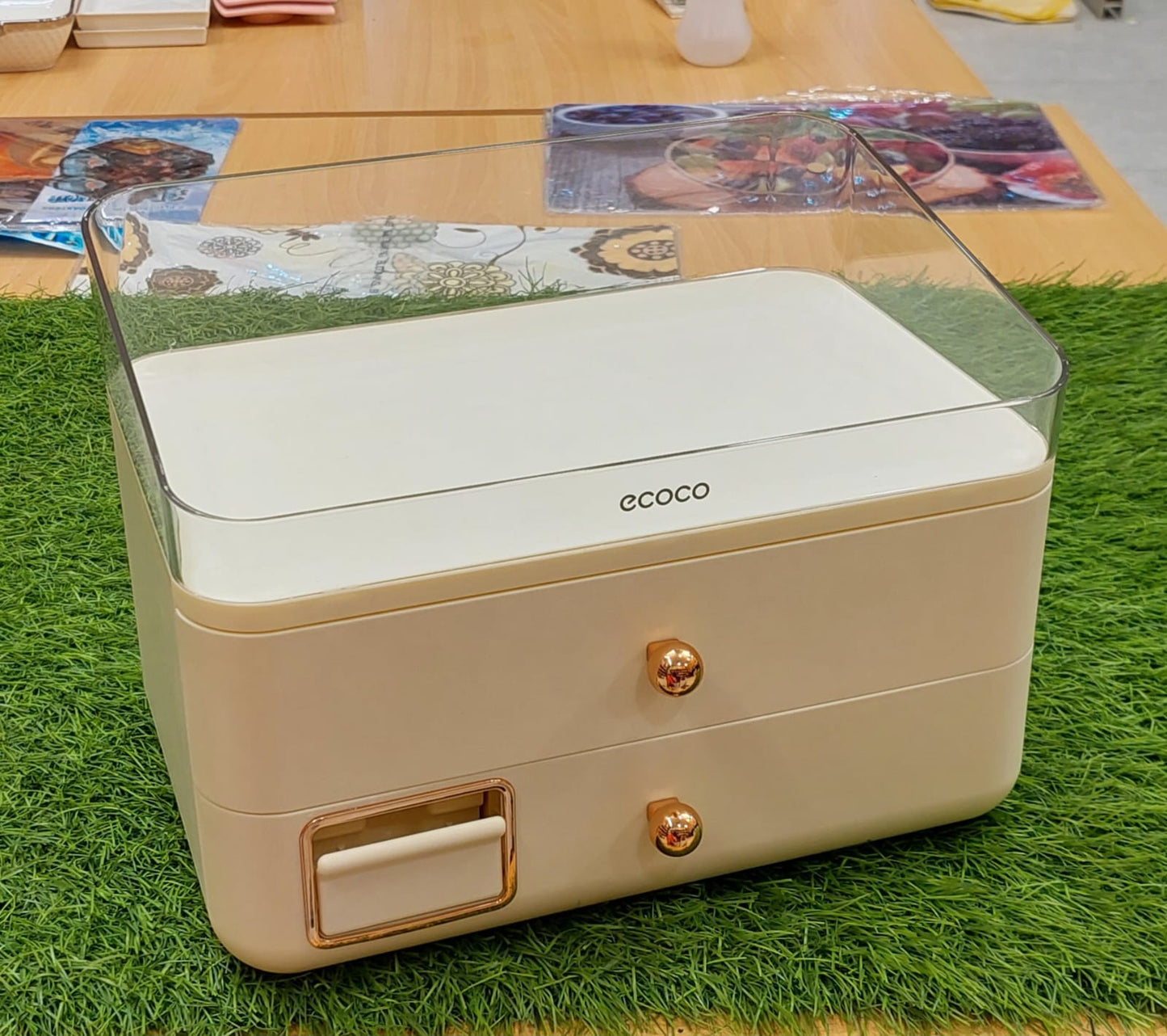 ECOCO Luxury Dustproof Makeup Organizer with Drawers