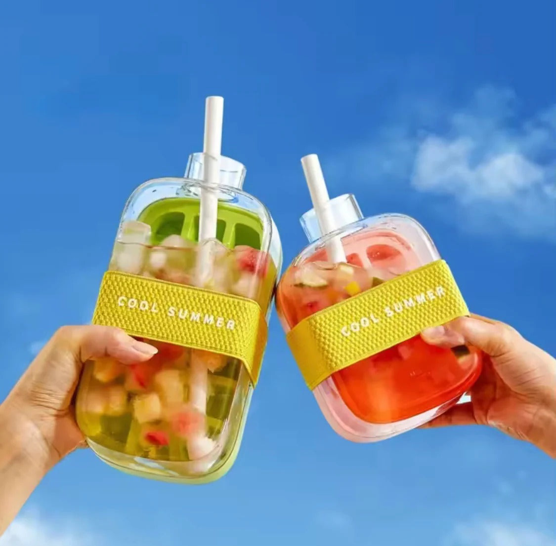 2in1 Ice Cube Box Bottle (Random Color)