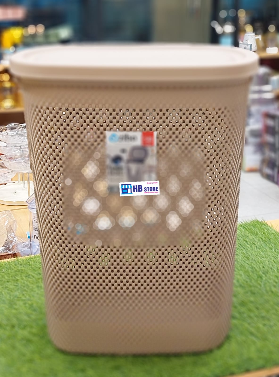 Large Capacity 58 Liter Perforated Laundry Hamper with Lid