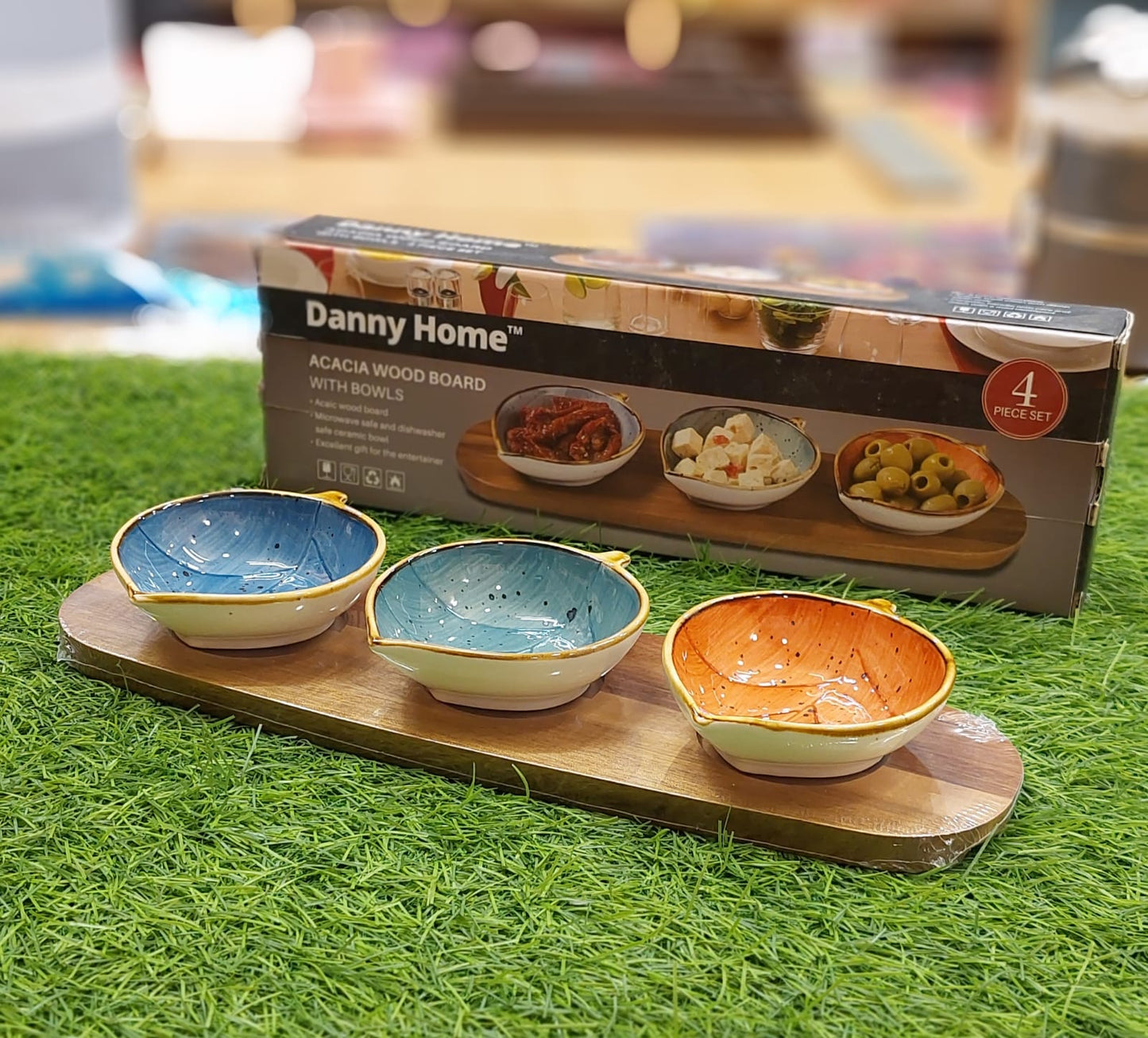 Danny Home 4-Piece Acacia Wood Serving Boards with Colorful Ceramic Dipping Bowls