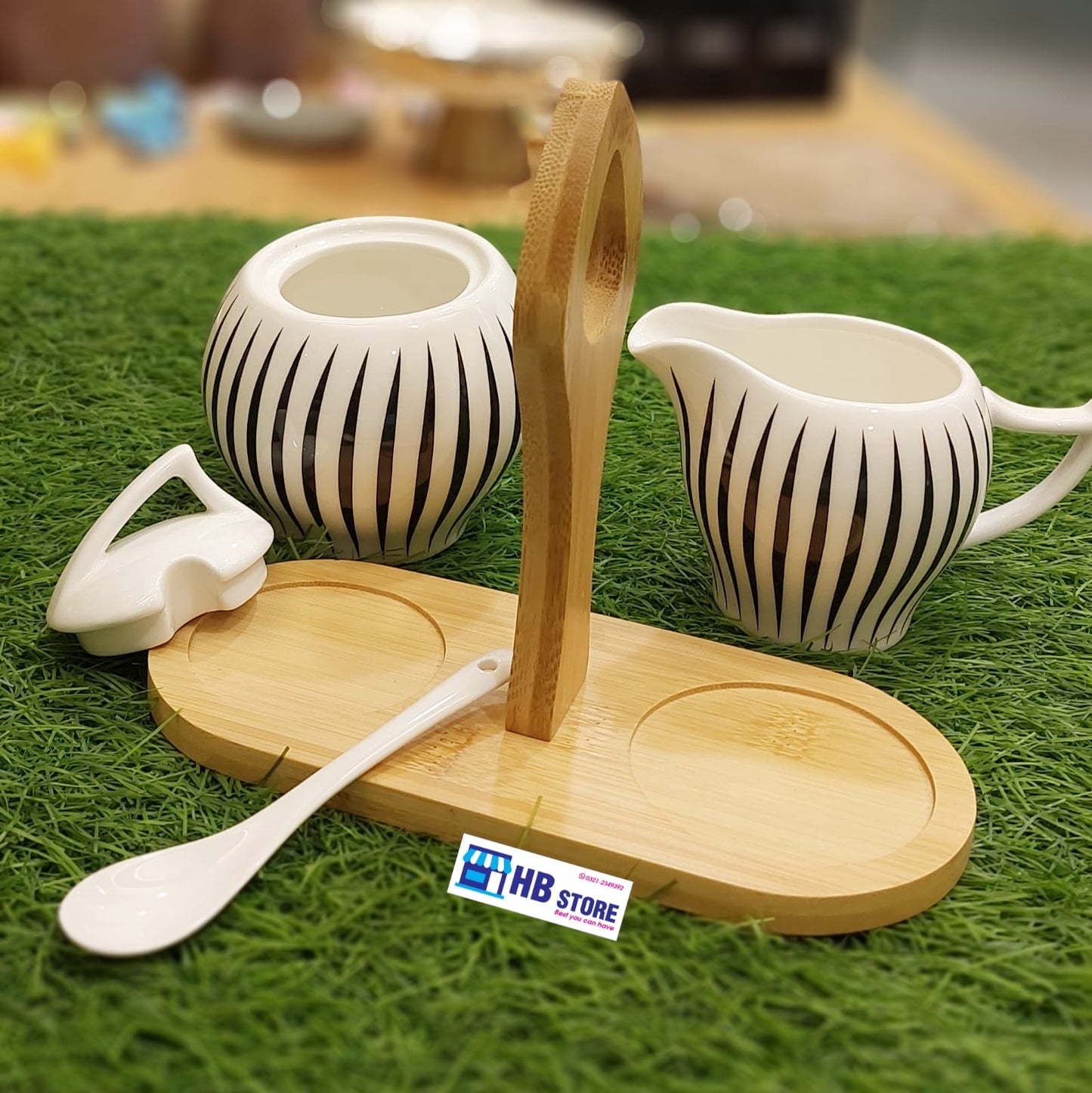 Stylish Porcelain Sugar Pot