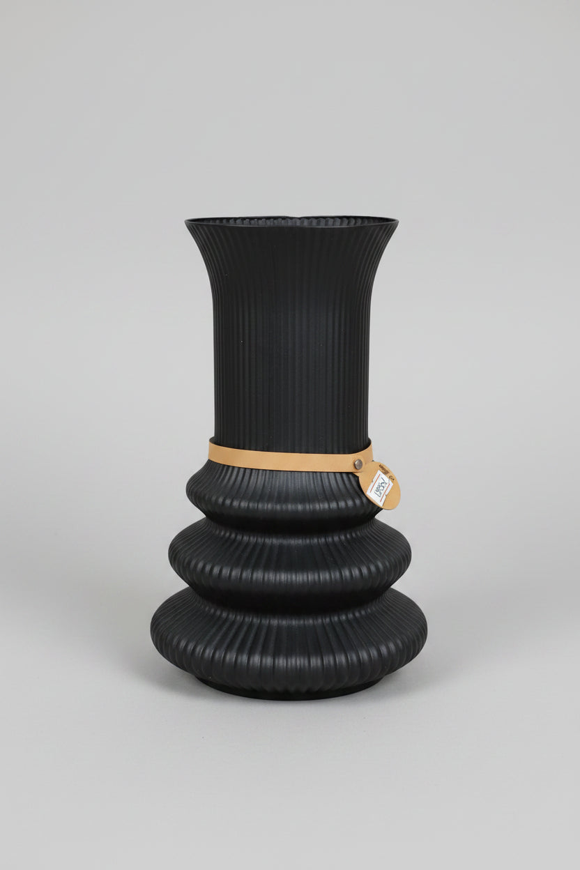 Modern Home Decor Vase Showcase