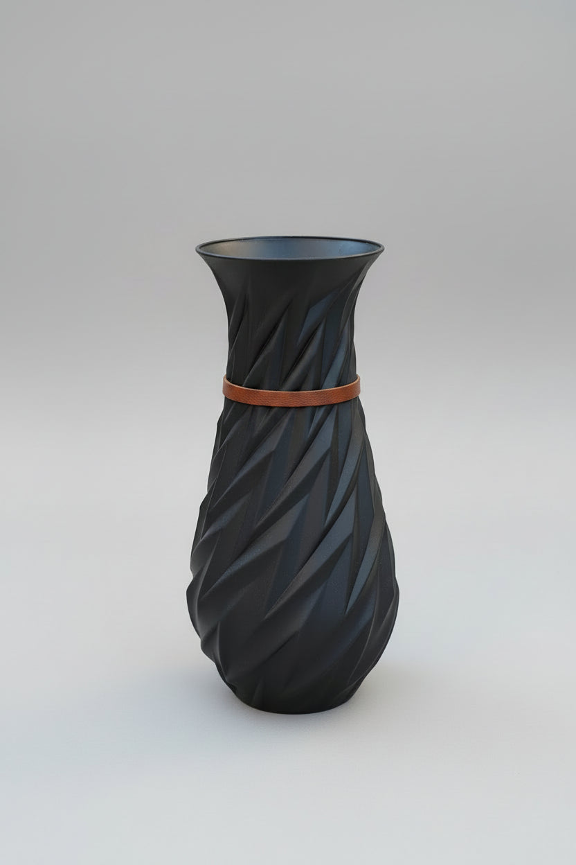 Modern Home Decor Vase Showcase